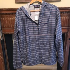 Patagonia wind breaker hoodie